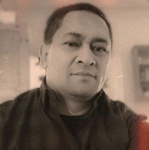 Meet your Posher, Dennis